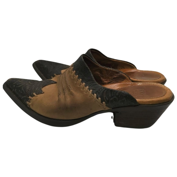 Ariat Black and Brown Women's Shoes - Picture 6 of 15